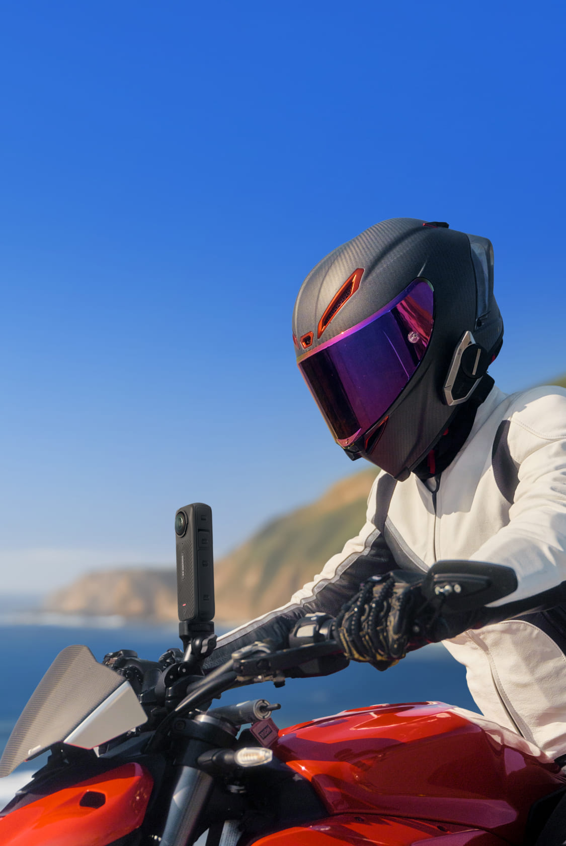 MOTORCYCLING